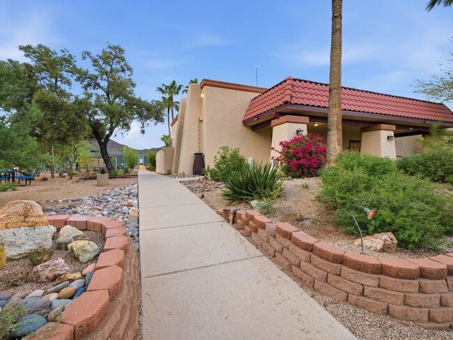 Building Photo - 6124 W Tucson Estates Pkwy