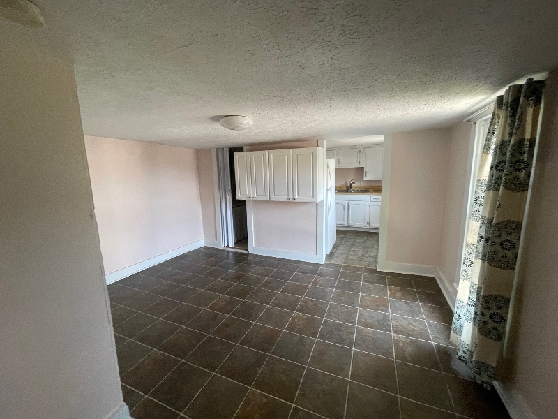 Building Photo - 106 Depot St