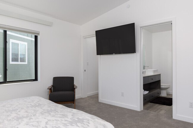 Building Photo - 51 Eva Lane, Unit A, Victor, ID 83455