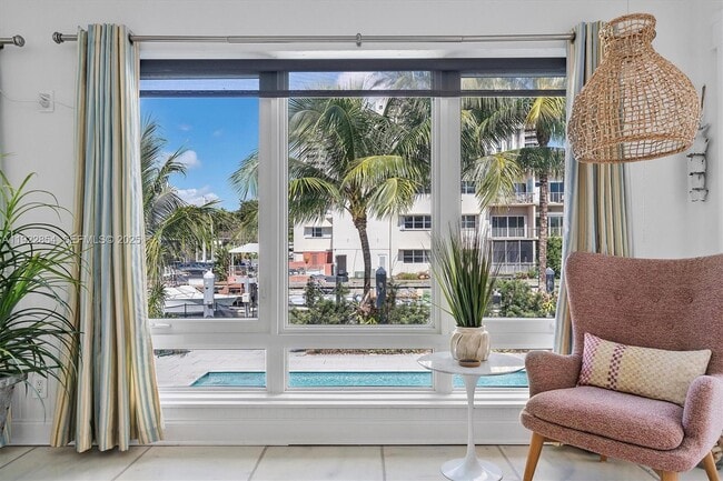 Building Photo - 1361 NE 104th St