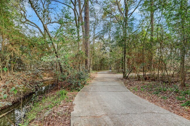 Building Photo - 138 S Timber Top Dr