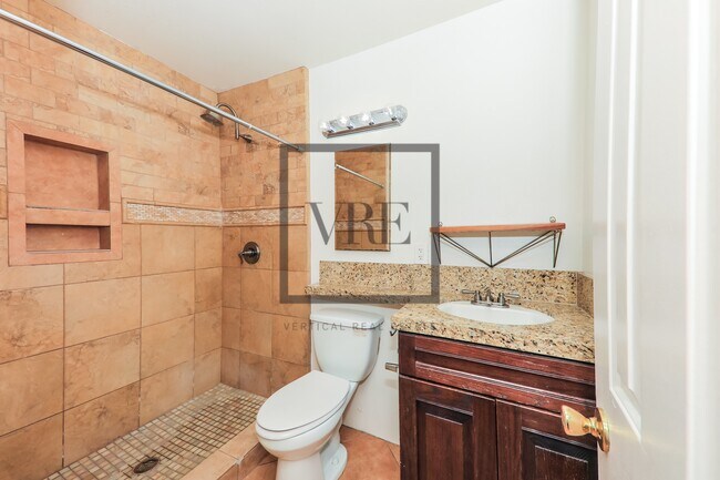 Building Photo - 52305 Avenida Carranza