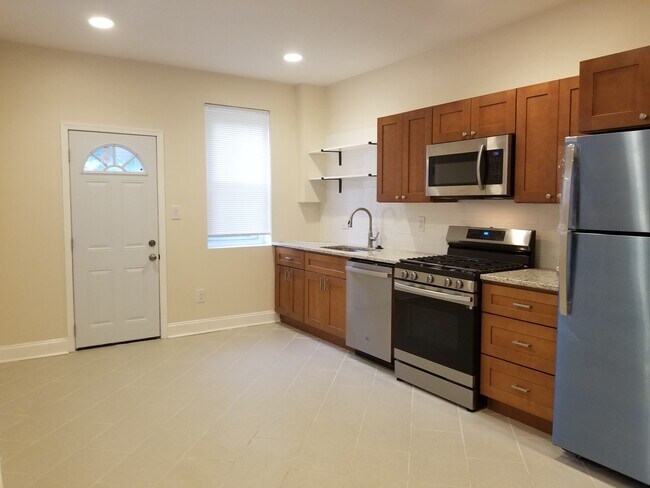 Building Photo - 5725 Broomall St