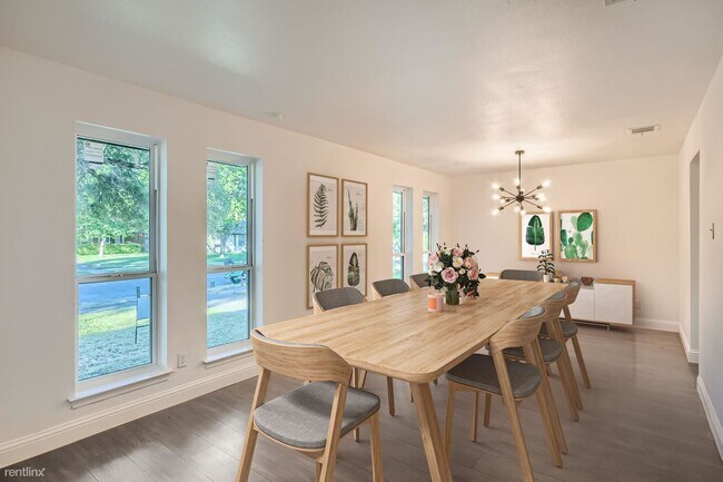 Building Photo - 4 br, 2 bath House - 11251 Mccree Road Sty...