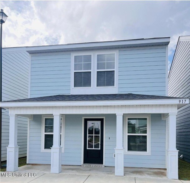 Building Photo - 917 Motsie Rd