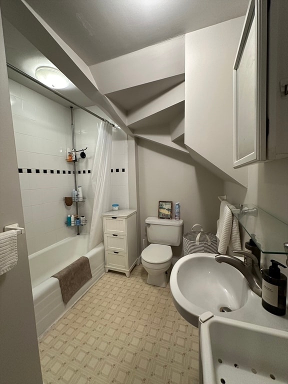 Building Photo - 33 Grove St