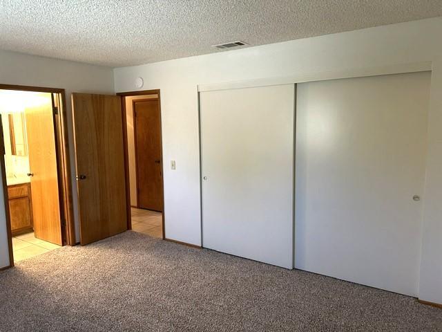 Building Photo - 781 Somerset Ct