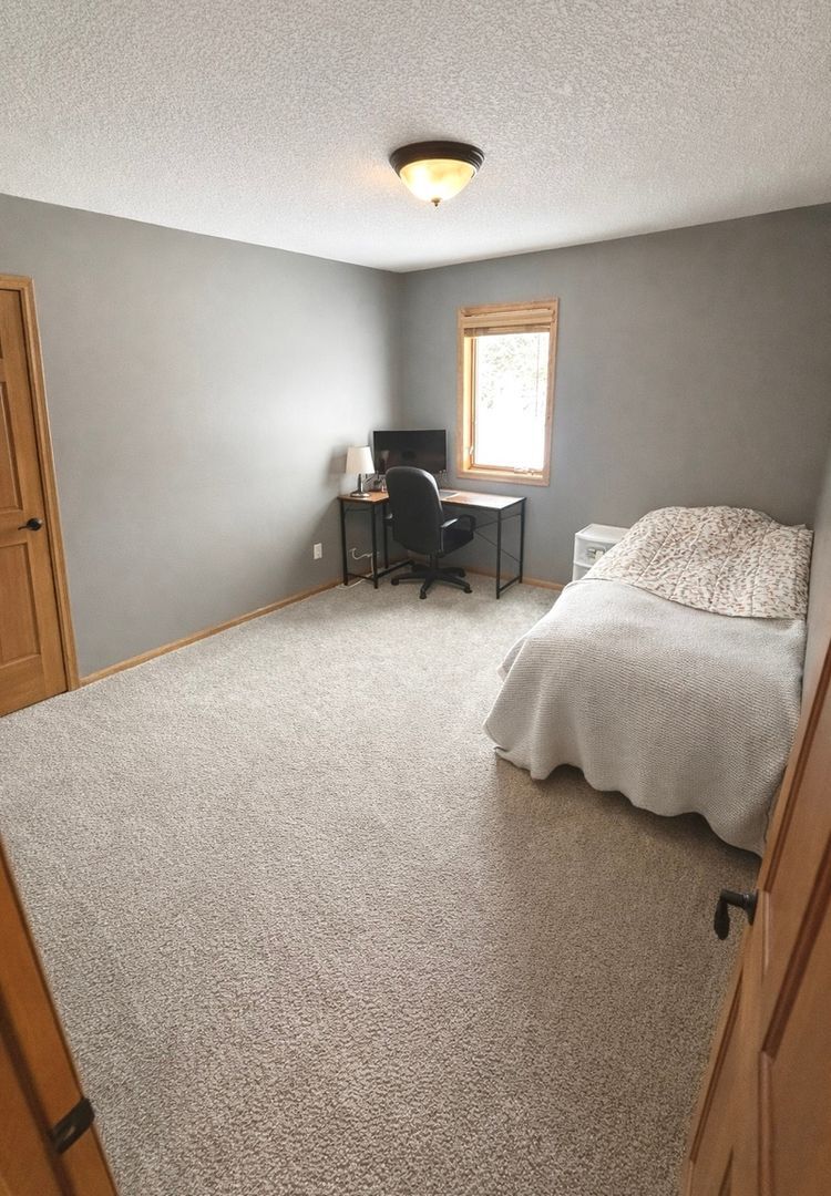 Building Photo - 2489 Schneider Ct