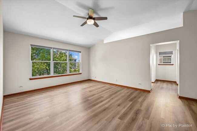 Building Photo - 2240 Barrett Dr