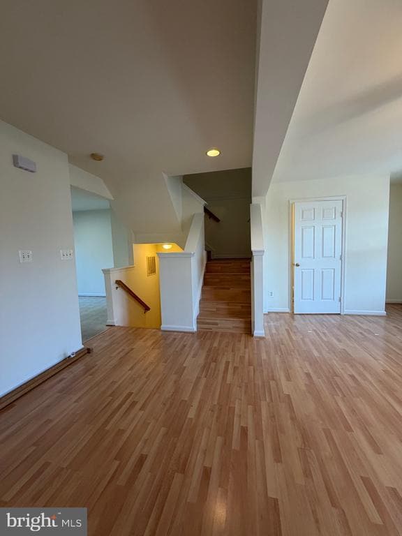 Building Photo - 9068 Falcon Glen Ct