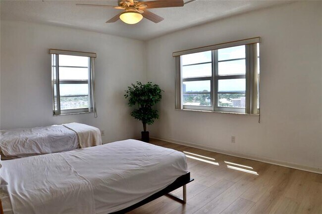 Building Photo - 1500 S Ocean Blvd