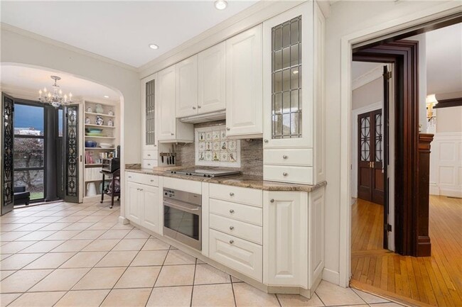 Building Photo - 4 Hunter Ave