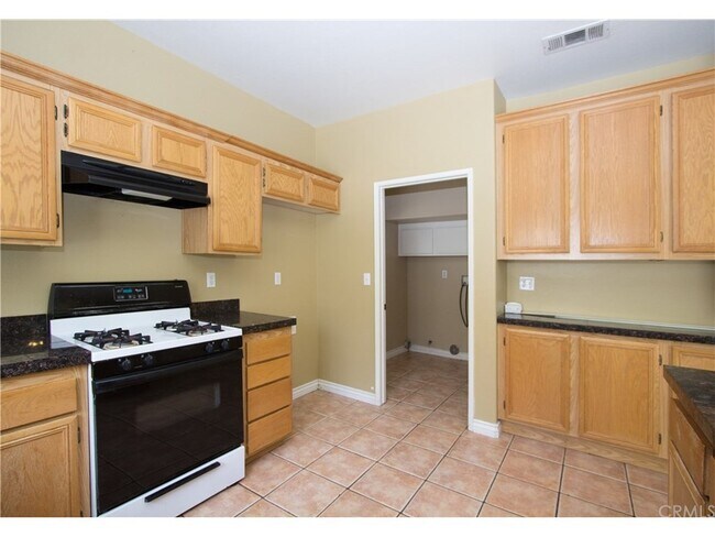 Building Photo - 3573 Cougar Canyon Rd
