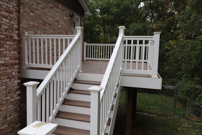 Building Photo - 2116 Trafalgar Dr