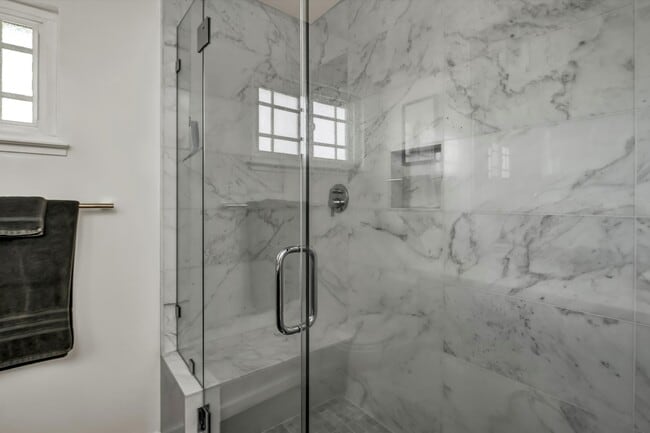 Building Photo - 1790 McKinley Rd