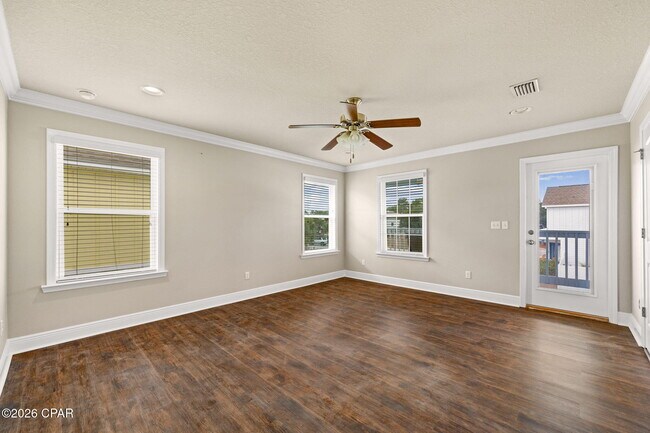 Building Photo - 71 Grayling Way