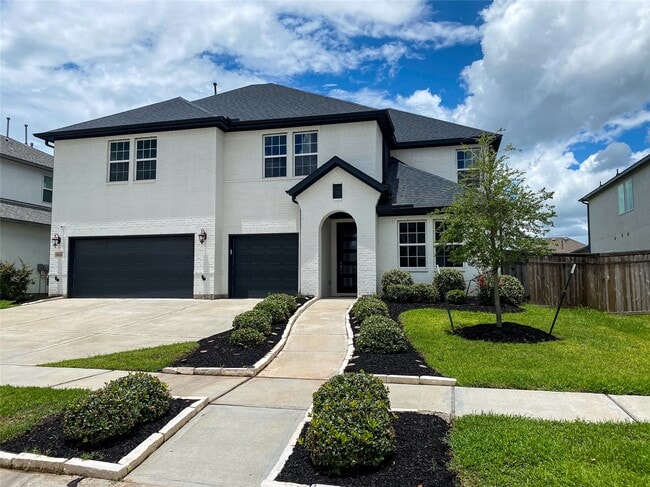 Building Photo - 10011 Serenity Grv Dr