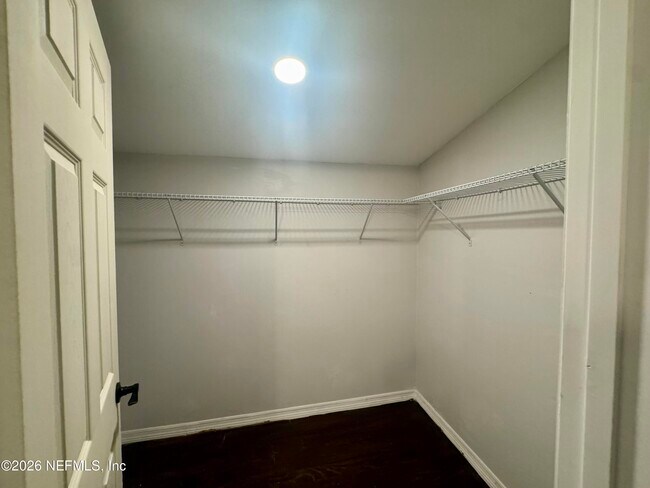 Building Photo - 379 Orange Ave