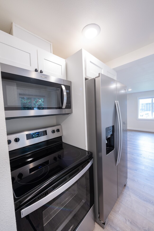 Building Photo - 1413 SW Cambridge St