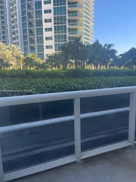 Building Photo - 10275 Collins Ave