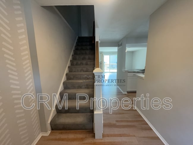 Building Photo - 9430 Aspen Grove Ln