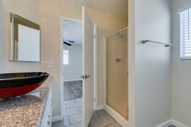 Building Photo - Charming 3-Bedroom Home in N Las Vegas