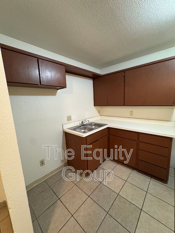 Building Photo - 32606 Rd 124