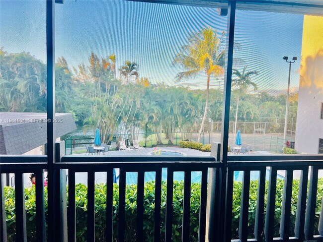 Building Photo - 1021 Mockingbird Ln