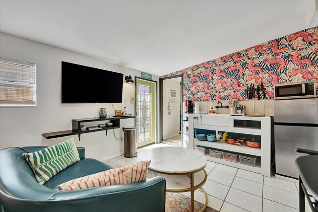 Building Photo - 5025 9th Ave S