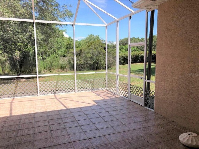 Building Photo - 4200 Tennyson Way