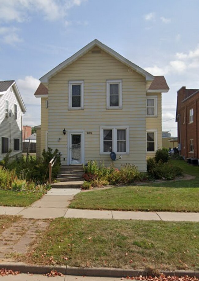 Primary Photo - 200 N Lincoln St
