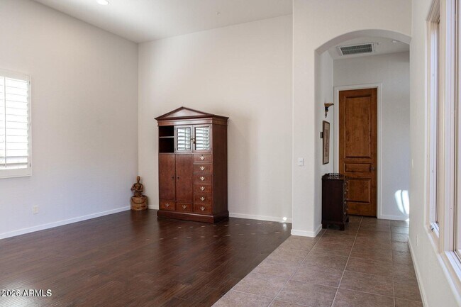 Building Photo - 14672 E Larkspur Dr