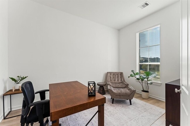 Building Photo - 15823 Bird of Paradise Dr