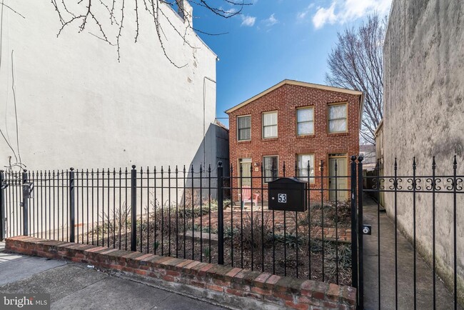 Primary Photo - 53 S Carrollton Ave