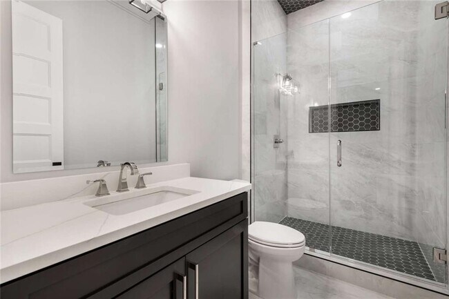 Building Photo - 402 Timberview Trail