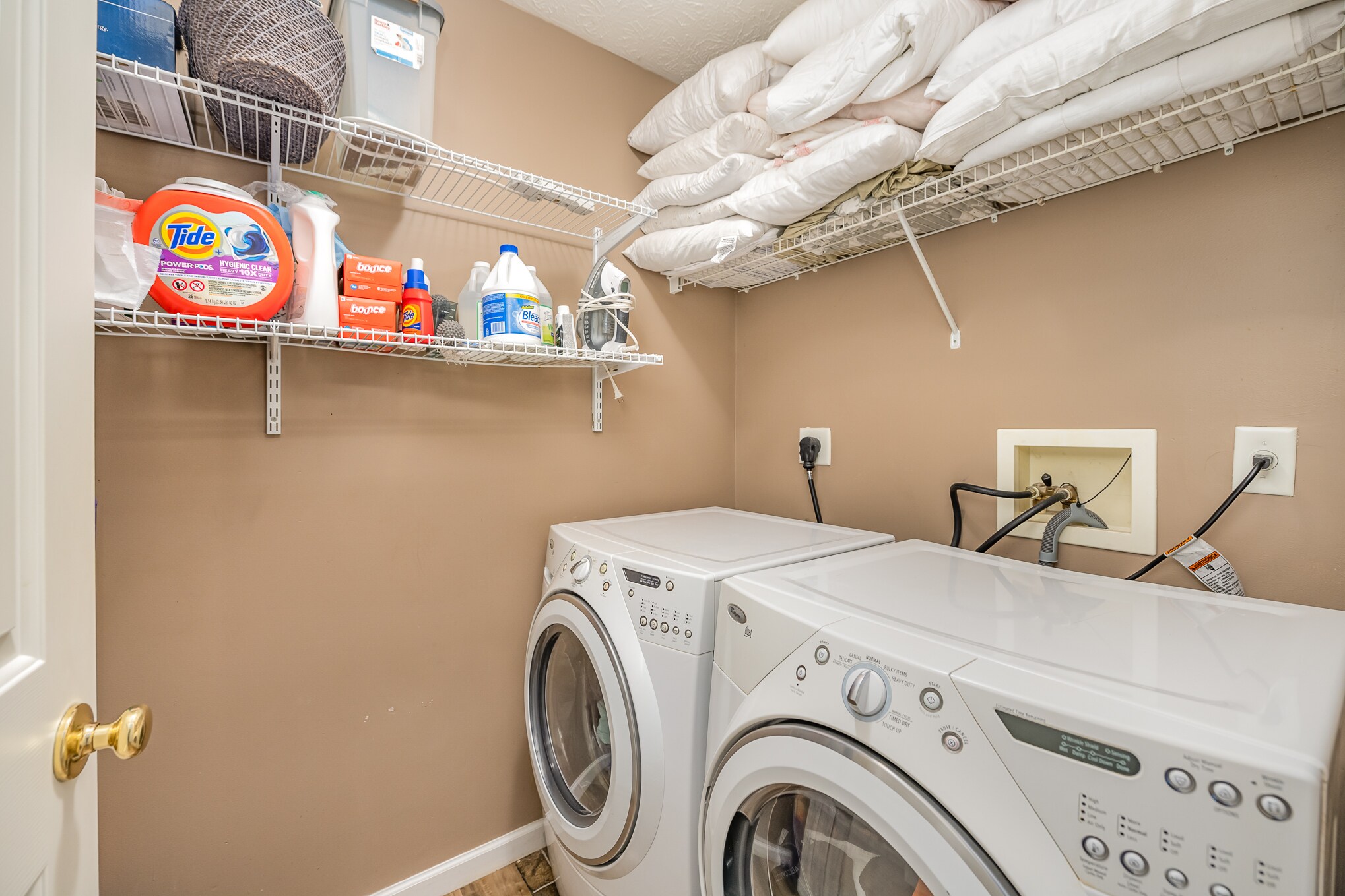 Building Photo - 451 Indian Lake Dr