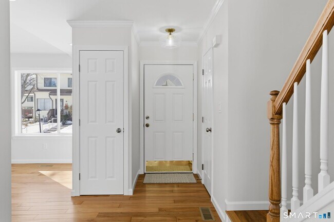 Building Photo - 193 Cypress Rd