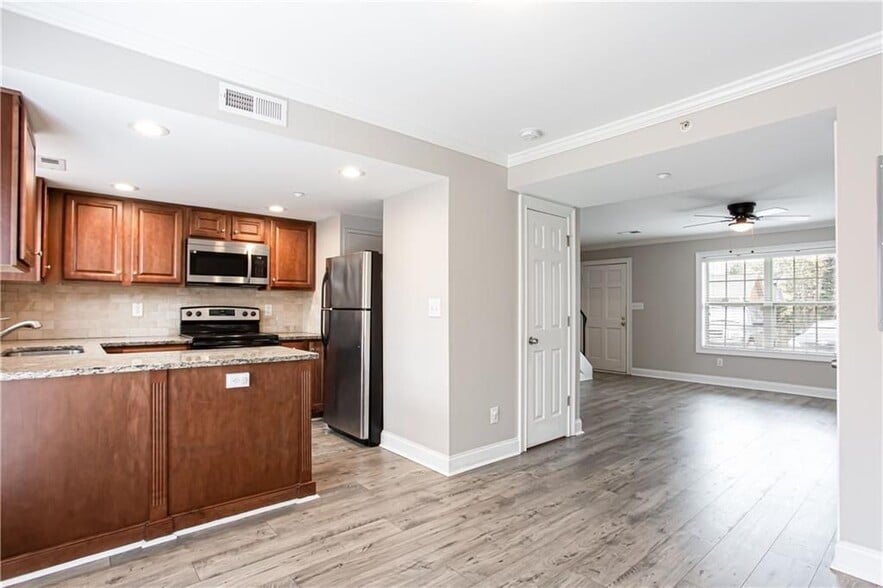 Building Photo - 7 Villa Ct SE