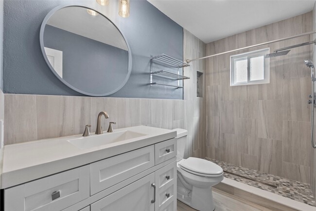 Building Photo - 1725 Avenue O