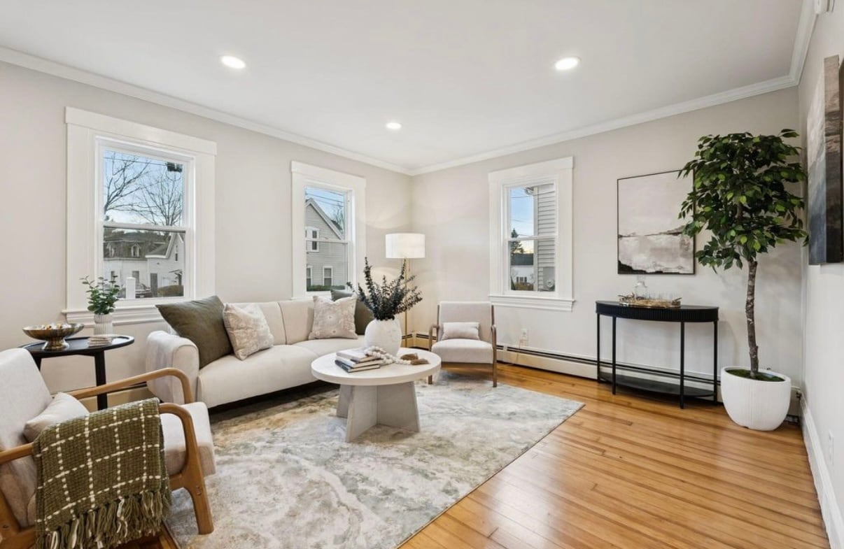 Building Photo - 24 Hill St