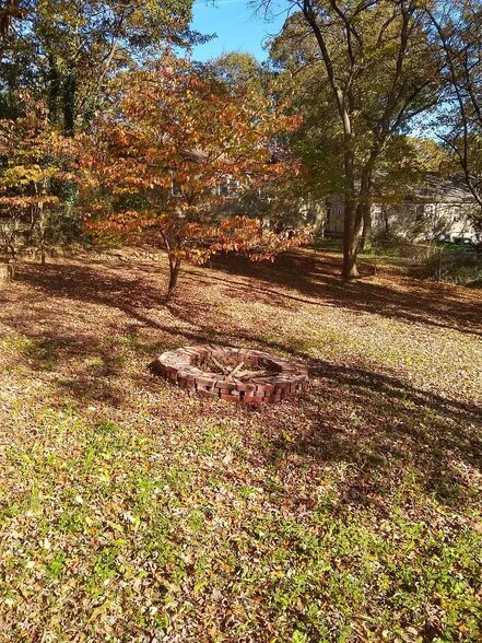 Building Photo - 339 Stokes Ave SE