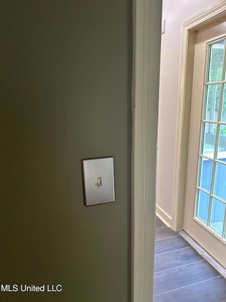 Building Photo - 3564 Cowan Pl