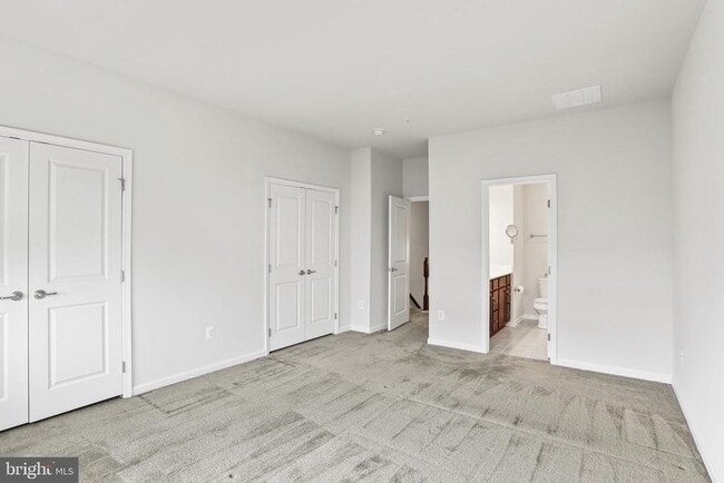 Building Photo - 2923 Glendale Ave