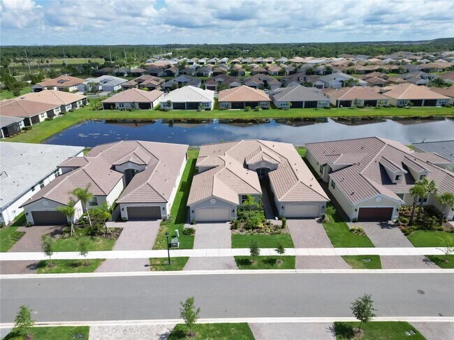 Building Photo - 4914 Sienna Isles Ave