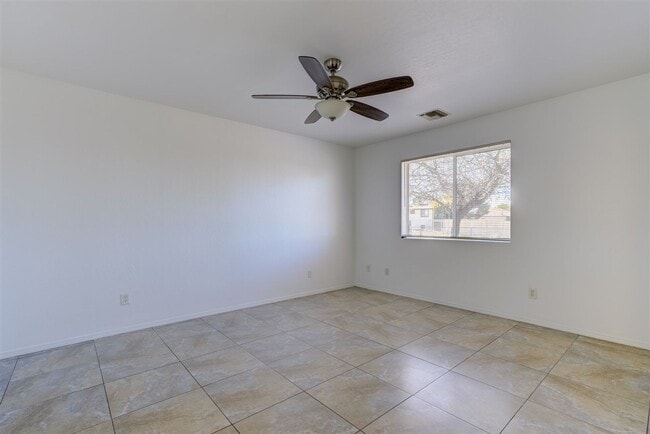 Building Photo - 3 bed, 2 bath home in Prescott Valley