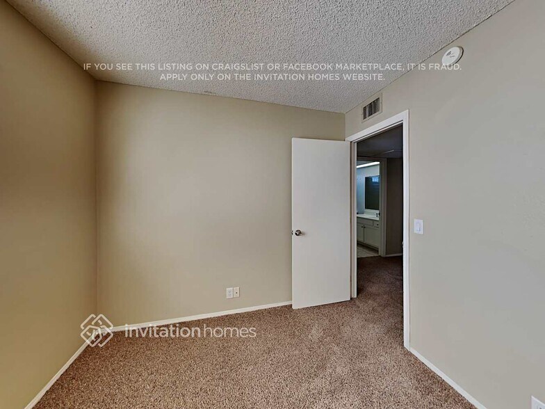 Building Photo - 3701 W Carol Ann Way