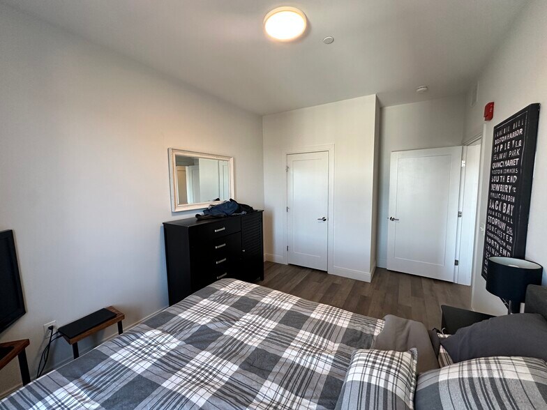 Building Photo - 951 Dorchester Ave