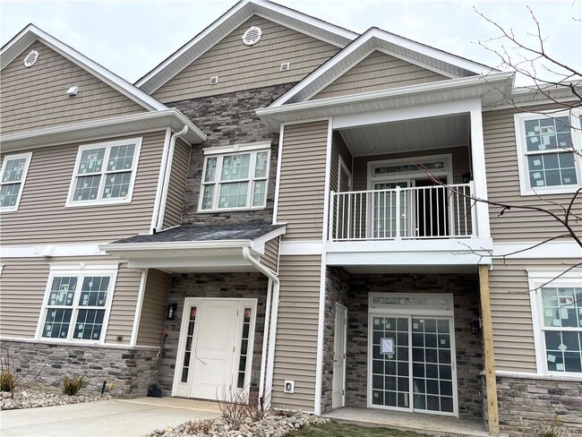 Building Photo - 121 Tower Ridge Cir
