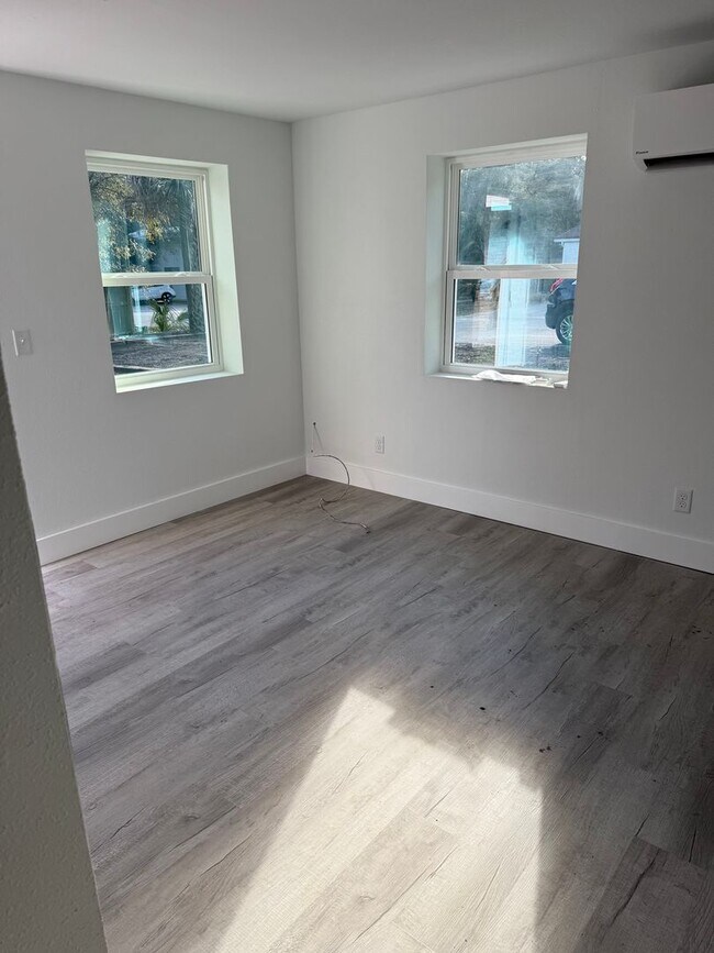 Building Photo - BRAND NEW 1-BEDROOM 1-BATH DUPLEX $1,200/ mo. - CLOSE TO EGLIN AFB