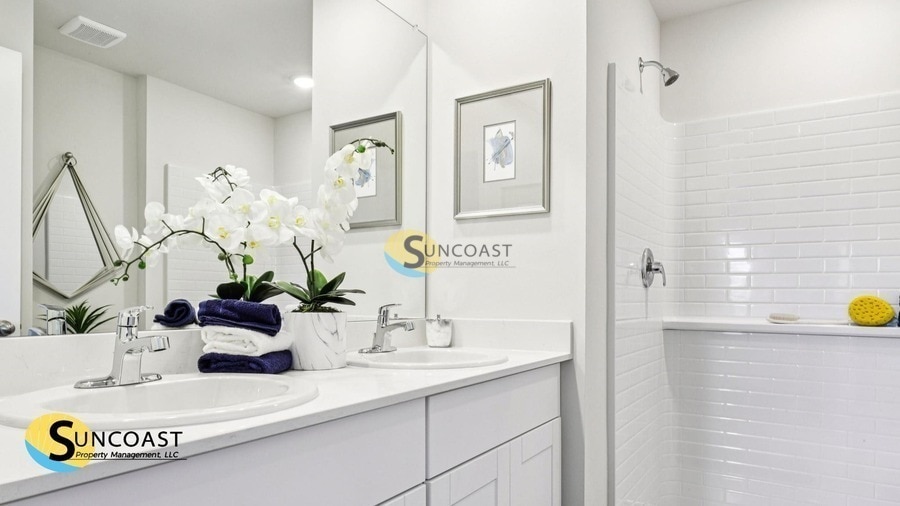 Building Photo - 8035 Cedar Ky Wy